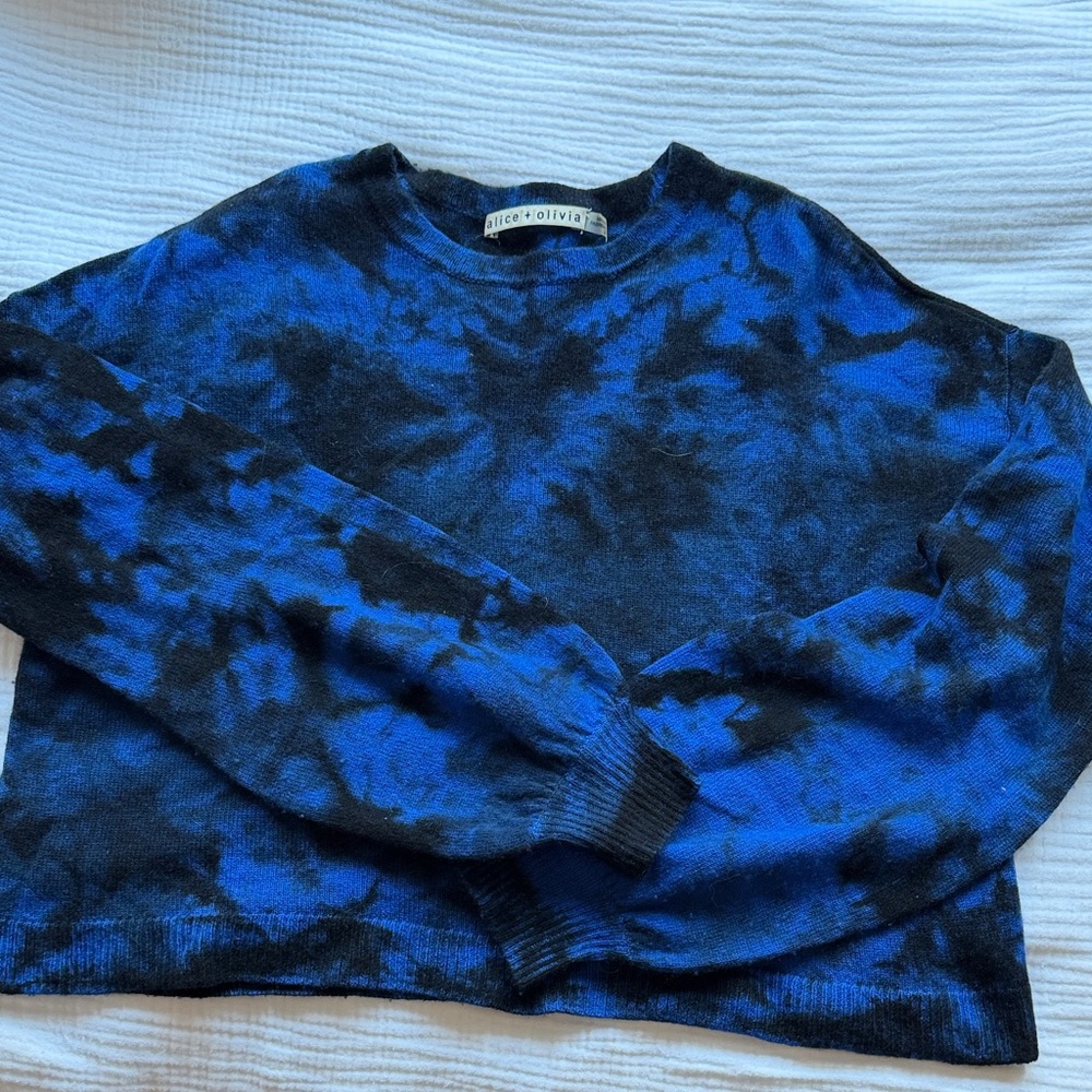Alice + Olivia Vibrant Blue and Black Sweater